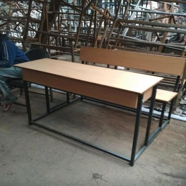 Rectangular Wooden School And College Furniture